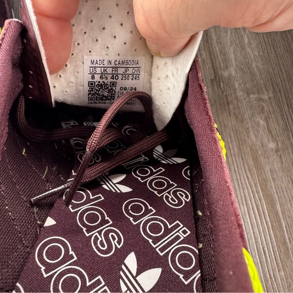 adidas Women's Sneakers in Brown and Neon Yellow - Picture 8 of 11